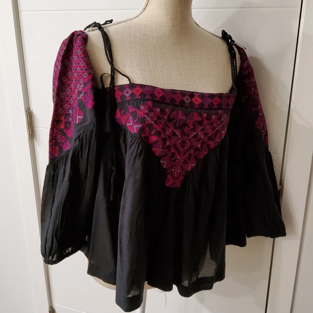 Free People Vacay Vibin Cold Shoulder Top Blouse Size S